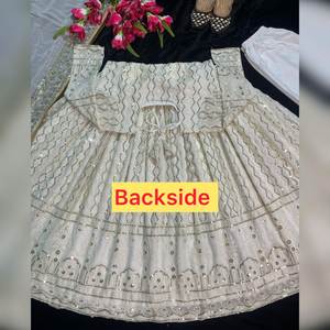 Costume Salwar de haute qualité en faux georgette avec des sequins et des broderies, achat en ligne en Inde, fournisseur et exportateur mondial - Product Image 3