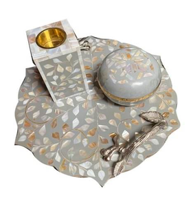 Brûleur à Bakhoor traditionnel en nacre incrustée, plateau gris, dernier design, bougie pour la maison et l'hôtel par Decor World Expo - Product Image 1