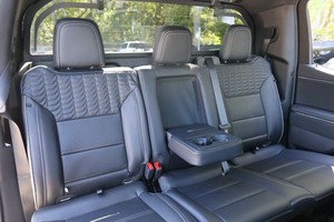 รถกระบะ G-M0C SI-ER-RA 1500 DENALI EDITION ปี 2024 สภาพสะอาดมาก เกียร์อัตโนมัติ - Product Image 4