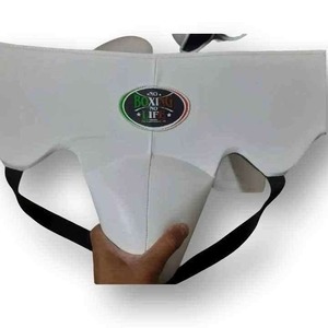 Set de Sparring de Alta Calidad Color Blanco No Boxing No Life, Guantes de Entrenamiento de Cuero Genuino, Protector de Cabeza con Correa Ajustable, Protector Inguinal - Product Image 4