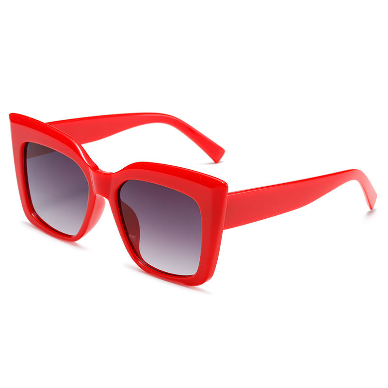 C3: Red/ Smoke Gradient