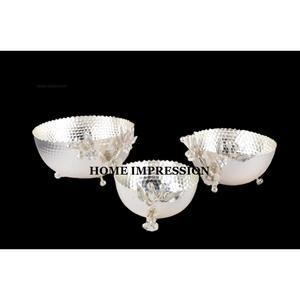Finest Quality Hammered Round Shape Food Home Serving <b>Bowls</b> Designing Table Decorating Stylish <b>Bowls</b> <b>Set</b> of 3 Dining Salad <b>Bowls</b> - Product Image 2