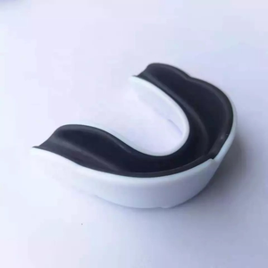 Sports, protège-dents athlétiques, jeunes pour la protection des dents supérieures et inférieures à bas prix 2025 - Product Image 6