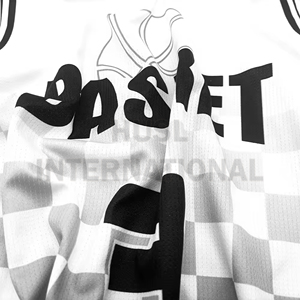 เสื้อบาสเก็ตบอลตาข่ายระบายอากาศ OEM ชุดบาสเก็ตบอลแบบกำหนดเอง เสื้อบาสเก็ตบอลโลโก้แบบกำหนดเอง - Product Image 5