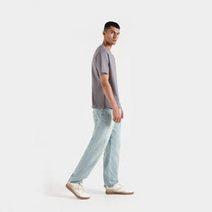 Camiseta en blanco de algodón 100 de alta calidad para hombre, camisetas lisas impresas personalizadas al por mayor con logotipo de patrón sólido en la parte delantera - Product Image 3