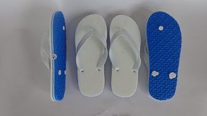 Chanclas de Goma de Playa con Diseño Personalizado para Hombre y Mujer Sandalias y Pantuflas Originales Delgadas para Publicidad de Verano en la Playa - Product Image 5