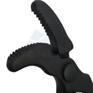 Premium Durable Black Powder Coated Hoof Nail Clincher Herramienta profesional de herrador para el cuidado de los cascos de caballos Mantenimiento de recorte - Product Image 3