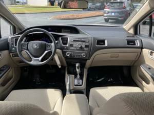 Honda Civic 2015 Usado en Buen Estado, 4 Puertas, CVT LX - Product Image 5