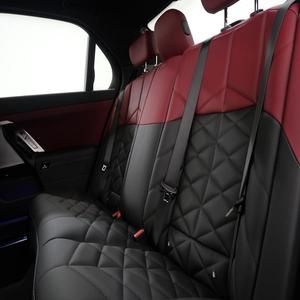 Alerte Offre Exceptionnelle! BMW Série 7 760i xDrive 4.4L V8 32V bi-turbo automatique AWD berline de luxe blanche, modèle 2024, état impeccable - Product Image 6