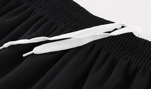 Conjunto de camiseta y pantalones cortos de baloncesto de secado rápido para hombre, uniforme de entrenamiento deportivo transpirable con bolsillos - Product Image 5