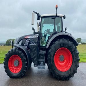 Fendt 724 Vario de qualité supérieure disponible pour une livraison rapide, obtenez les performances et la puissance ultimes du tracteur pour votre ferme - Product Image 1