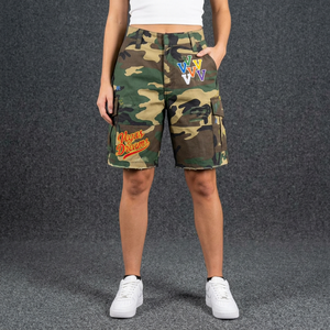 Shorts cargo solides pour hommes, taille mi-haute, poches brodées, logo frontal, décontractés, en toile, longueur genou, respirants - Product Image 1