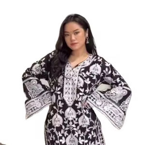 Trajes de diseñador bordados Georgette de estilo pakistaní de la mejor calidad para mujer, trabajo de encaje para boda y fiesta - Product Image 1