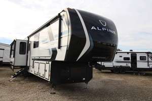 Autocaravana Usada en Tendencia 2026 Keystone Alpine 3910RK, Remolque de Viaje - Product Image 2