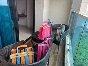 Bolsa de compras reciclada hecha a rayas de nailon con cremallera reutilizable a la moda ecológica personalizada para uso en Playa y cosméticos - Product Image 2