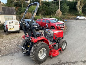 รถแทรกเตอร์มือสองคุณภาพสูง Massey Ferguson 1525 ขนาดกะทัดรัด พร้อมแท่นตัดหญ้าสำหรับขาย - Product Image 4