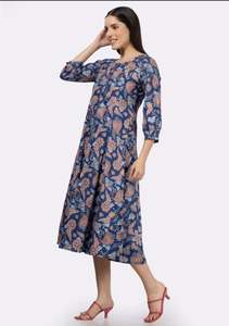 Robe brodée indienne faite à la main de qualité unique pour les femmes Robe respirante de style ukrainien décontractée à fleurs blanches - Product Image 3