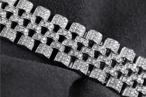 Reloj Automático de Calidad Premium para Exportación con Esfera de Diamantes Moissanite y Caja de Acero Inoxidable, Apto para Uso Diario - Product Image 6
