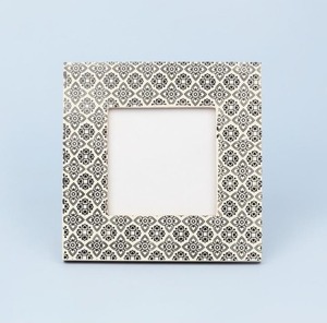 Cadres photo en bois de luxe modernes fabriqués à la main 6 ''X 4'' avec impression botanique personnalisée décor à la maison inspiré de la nature - Product Image 1