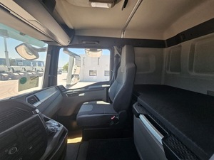 Camion Usato MAN TGX 18.580 GM2xTank del 2021 con Retarder, Lucernari, Euro 6, 6 Cilindri, Diesel, 2 Assi, 4X2, 581 CV, Trasmissione Automatica - Product Image 4