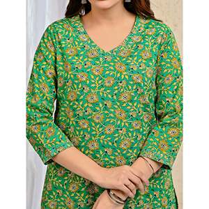 Green <b>Block</b> <b>Printed</b> Cotton Kurta Pant Set Mulmul Dupatta Indian Ethnic Style for Parties Special Occasions Net Fabric Stitched - Product Image 2