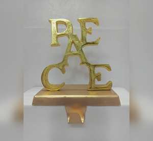 Soporte de Metal Dorado de Lujo para Calcetines Navideños, Decoración Navideña Premium para el Hogar al Mejor Precio - Product Image 3