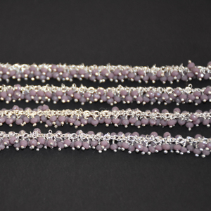 Chaîne de perles de prière épaisse en verre lavande magnifiquement enroulée de fil argenté pour la fabrication de bijoux - Product Image 3