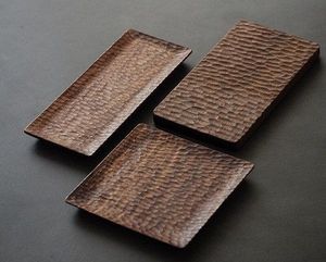 Plateau de service en bois à forte demande pour l'hôtellerie et la restauration, de forme rectangulaire, à prix avantageux, disponible en gros - Product Image 2