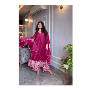 Nouvelle collection de robes et de palazzo brodés Alia Cut pour femmes, vêtements décontractés disponibles au meilleur prix depuis l'Inde - Product Image 1