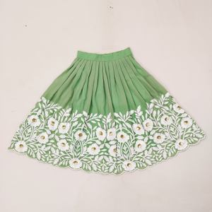 Shoryam Fashion Premium Robe de cérémonie ethnique pour filles, Lehenga Choli vert Pista, longueur au sol, entièrement cousue, avec accents de paillettes - Product Image 3