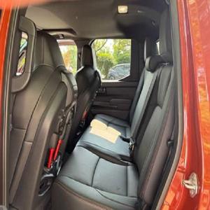 Asientos de Cuero para Tacoma TRD PRO 2015, Doble Cabina, Volante a la Izquierda, Cámara Trasera, Techo Corredizo, Listos para Enviar - Product Image 2