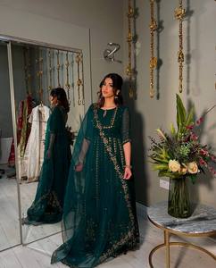 Vestido de Fiesta de Seda para Mujer, Diseño de Diseñador, con Pantalón y Dupatta - Product Image 3