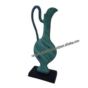 Escultura Surahi de Metal y Aluminio, Adorno de Estatua de Mesa de Escritorio PARA EL Hogar, Dormitorio, Sala de Estar y Oficina, Novedad - Product Image 1