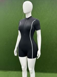 Combinaison de yoga noire sans coutures pour femme, manches courtes, demi-zip, surpiqûres contrastées, tenue de sport - Product Image 2