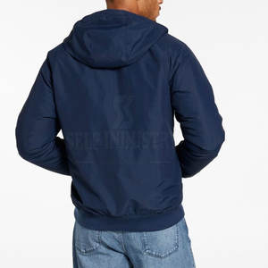 Chaqueta impermeable con capucha elegante para hombre 100% poliéster al por mayor último diseño de calle para invierno - Product Image 2