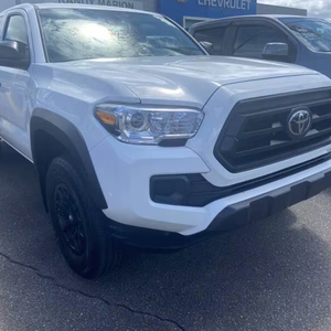 Auto Usado de Calidad a Precio Accesible, Toyota Tacoma SR 2022, Volante a la Izquierda - Product Image 1