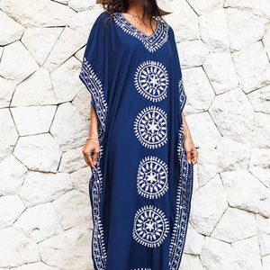 Robe longue en dentelle tissée pour femme, style bohème, broderie main, fente latérale, col en V, idéale pour la piscine et la plage, Kaftan – Meilleure vente - Product Image 1