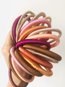 Bracelet fil de soie, cadeau de Thanksgiving, cadeau de demoiselle d'honneur, faveur de retour, cadeau Haldi Mehendi Sangeet, kada, bijoux faits à la main - Product Image 5