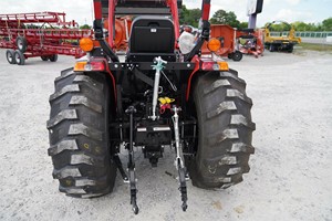 2024 McCormick X1.35H Multifuncional 4WD Mini Tractor automático para agricultura Larga vida útil Nueva condición Industrias agrícolas - Product Image 4