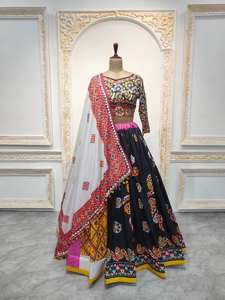 Nouvelle série moderne Navratri spécial Chaniya & Lehenga Choli vêtements de fête pour la fête et la saison de mariage coton mousseline à séchage rapide - Product Image 3