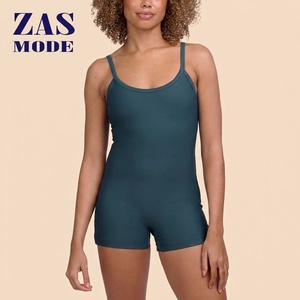 Combinaison de sport une pièce sans couture en Spandex/Nylon, avec short de yoga intégré, effet push-up fessier, bretelles spaghetti et décolleté ras du cou - Product Image 1