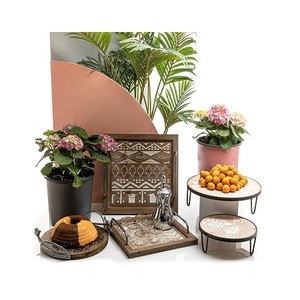 Plateau alimentaire en bois de qualité supérieure avec poignées en fer, design moderne, taille personnalisée, plateau de service pour thé et café - Product Image 1
