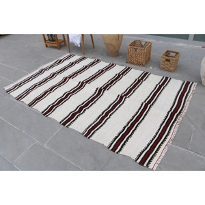 Vintage Area <b>Rug</b> 4.7x7.5 ft, White <b>Black</b> Southwestern <b>Rug</b> Wool - Product Image 2