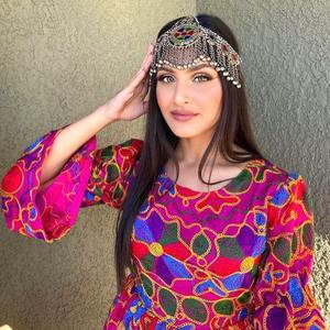 เครื่องประดับศีรษะชนเผ่าอัฟกันปี 2025 ด้วยดีไซน์แบบคูชีดั้งเดิม ประดับด้วยหินหลากสี งานกระจก และกระดิ่งห้อย - Product Image 3