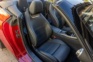 Mercedes-AMG SL43 2023 con Motor Turboalimentado de 2.0 Litros y Cuatro Cilindros en Línea, Transmisión Automática de 9 Velocidades - Product Image 6