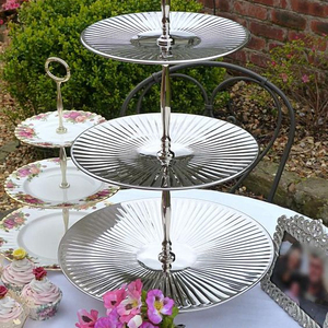 TQC Indian Handmade New Design Aluminum Cake Stand Finest Quality Eco-Friendly <b>Dessert</b> Server Stand Dishwasher Safe Super - Product Image 1