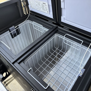 Caravane compacte tout-terrain hybride Conqueror UEV 440 Style 4x4 pour expéditions et voyages hors réseau à vendre - Product Image 4