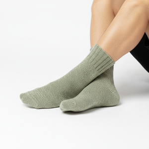 Chaussettes d'hiver thermiques pour hommes en laine, style vintage, douces, en coton épais, pour la maison, le bureau, l'école, la randonnée, cadeaux de Noël idéaux - Product Image 1
