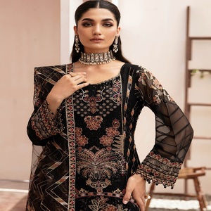 Elegante y hermoso vestido maxi de gasa de lujo Trajes de boutique de 3 piezas para mujeres para ropa de fiesta-Ramsha Volume KASHISH - Product Image 1