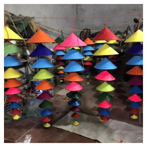 Sombrero Cónico Tejido a Mano con Bambú y Hojas de Nipa para Sombra al Aire Libre, Accesorio de Disfraces y Recuerdos, Hecho en Vietnam - Product Image 1